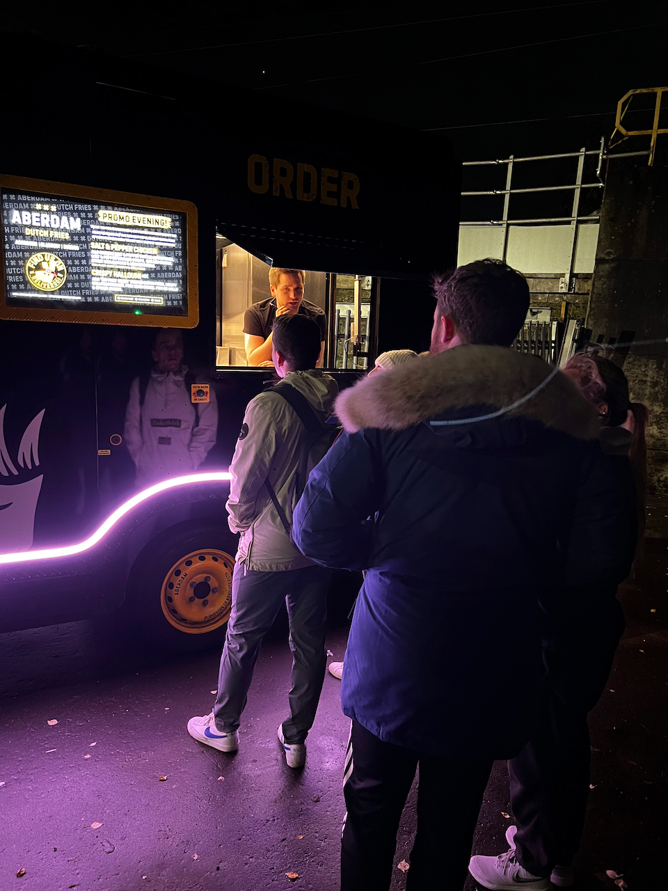 Aberdam Dutch Fries Food Truck (Glasgow) 2022 : Review – Kris Munro